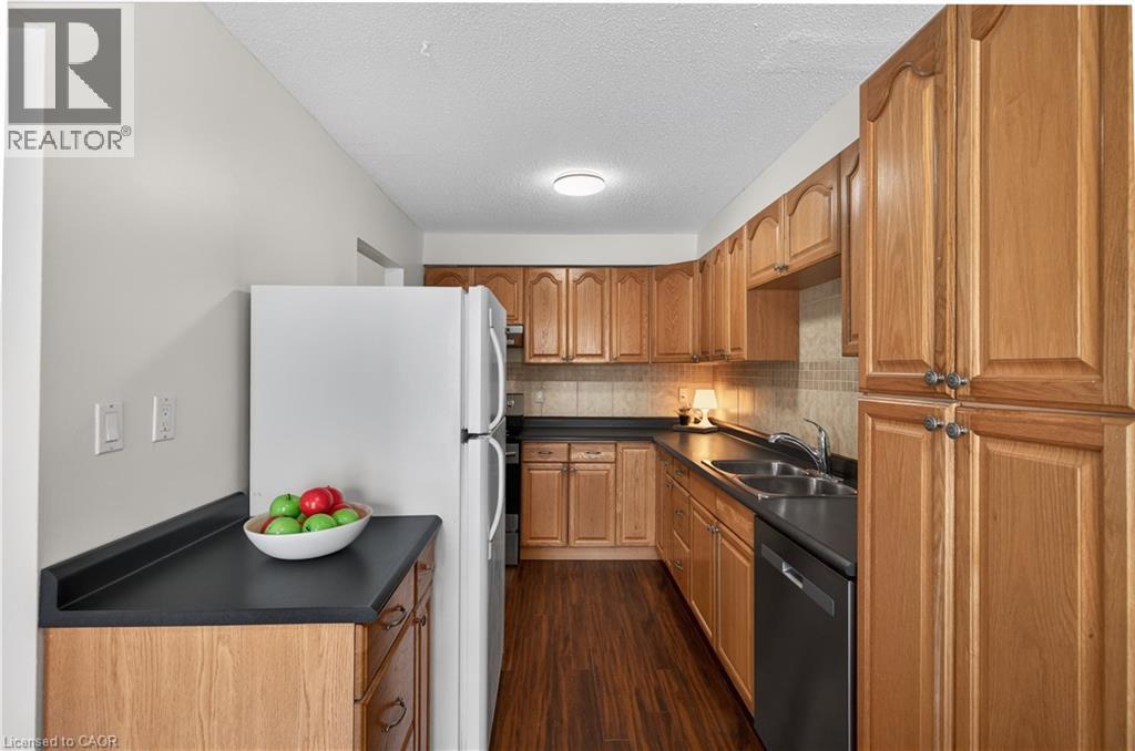 2185 Fairchild Boulevard Unit# 51, Burlington, Ontario  L7P 3P6 - Photo 14 - 40809308