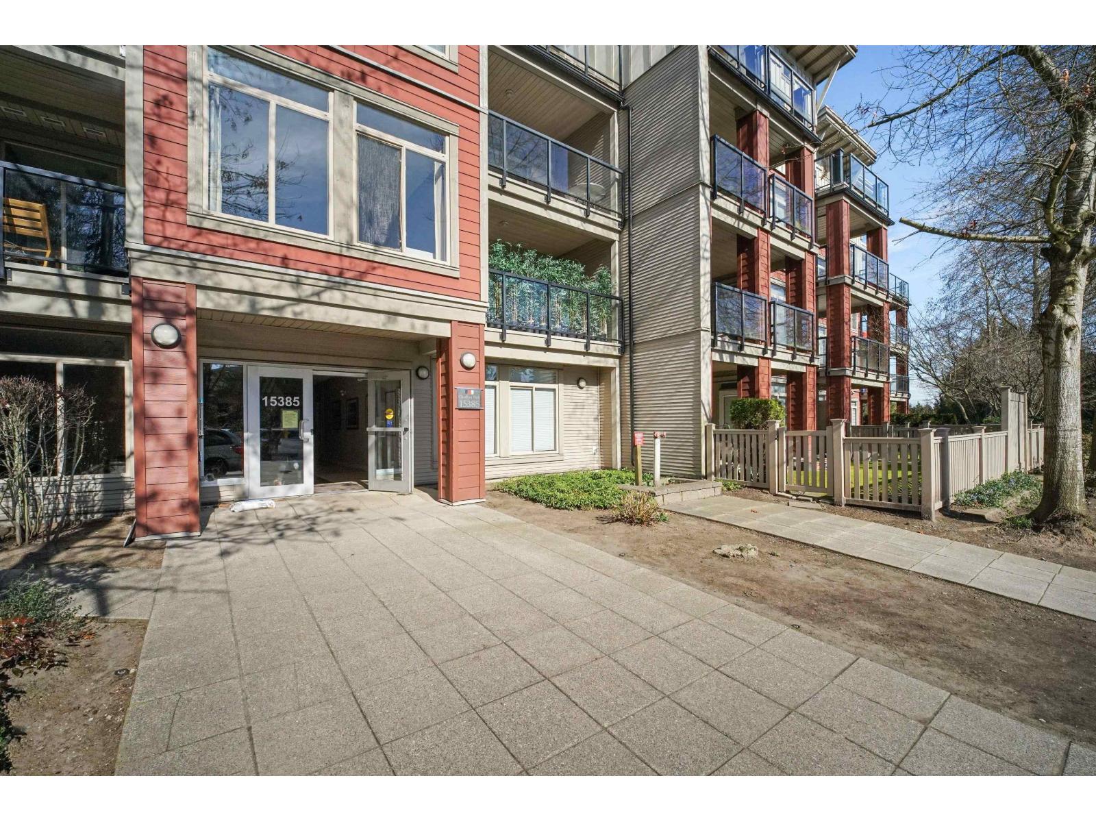 417 15385 101a Avenue, Surrey, British Columbia  V3R 0B4 - Photo 2 - R3098196