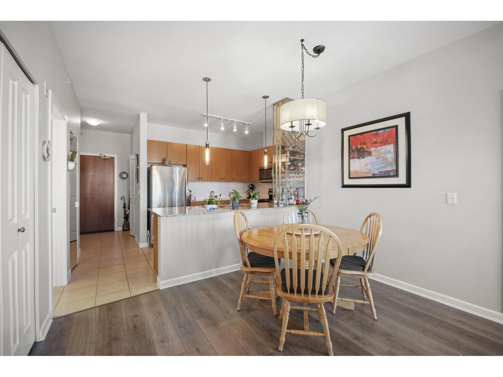 417 15385 101a Avenue, Surrey, British Columbia  V3R 0B4 - Photo 9 - R3098196