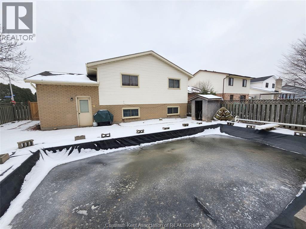 15 Monarch Drive, Chatham, Ontario  N7L 5G6 - Photo 3 - 26005056