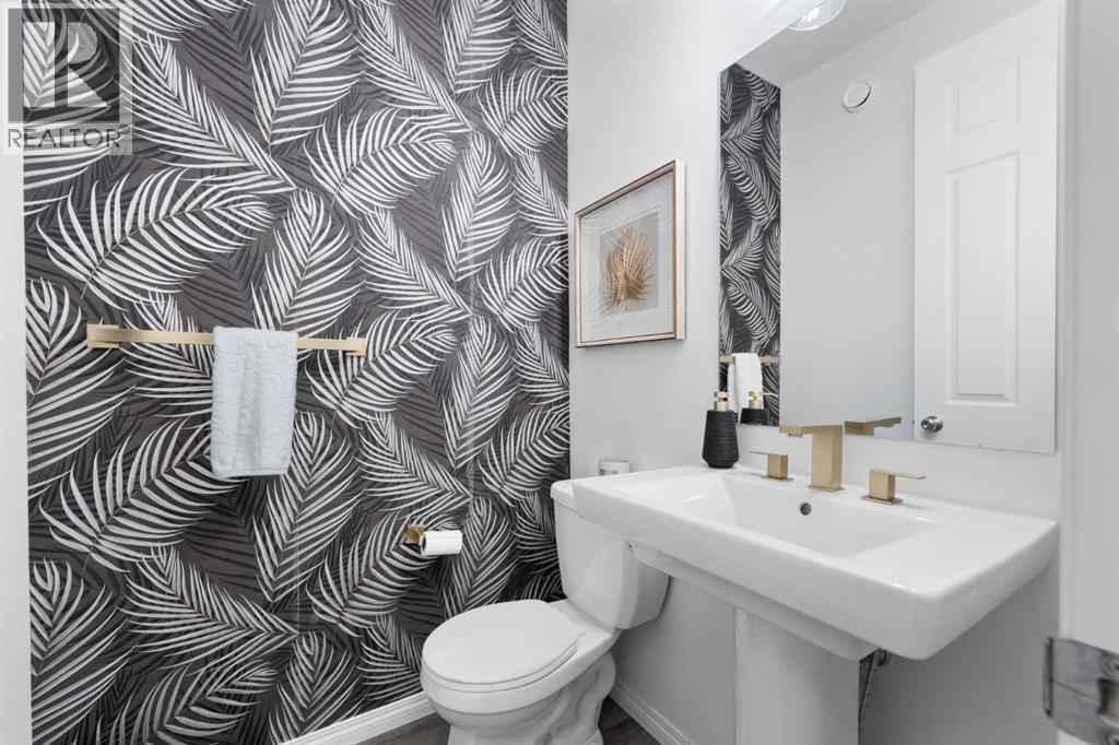 1345 Chinook Gate Green Sw, Airdrie, Alberta  T4B 5J1 - Photo 6 - A2291871