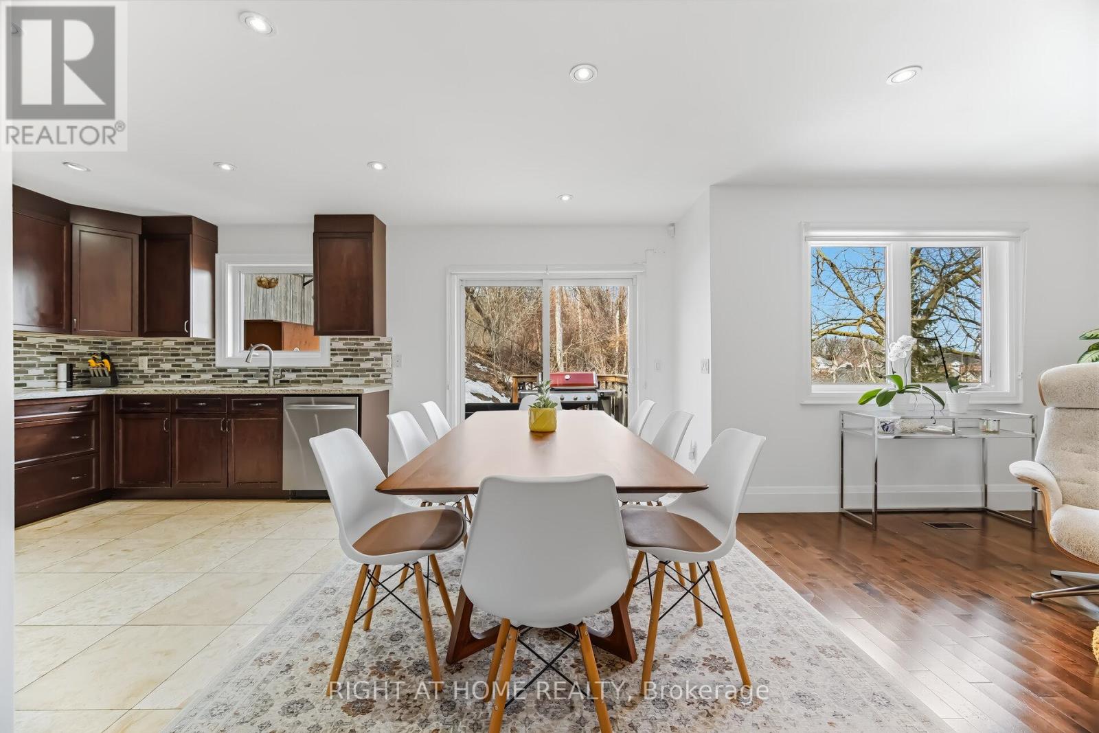 51d John Street, Halton Hills, Ontario  L7G 2J9 - Photo 13 - W12871226