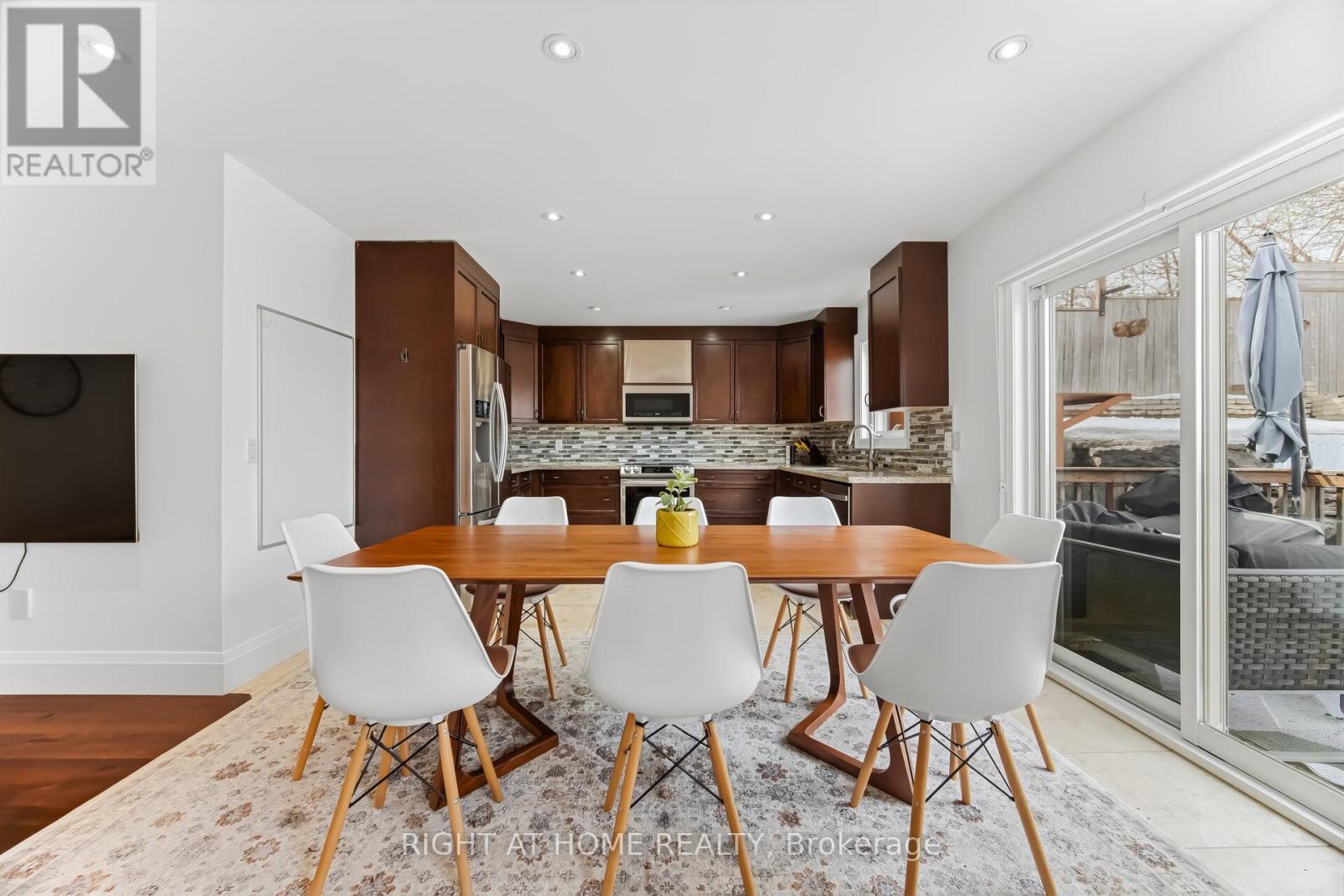 51d John Street, Halton Hills, Ontario  L7G 2J9 - Photo 14 - W12871226