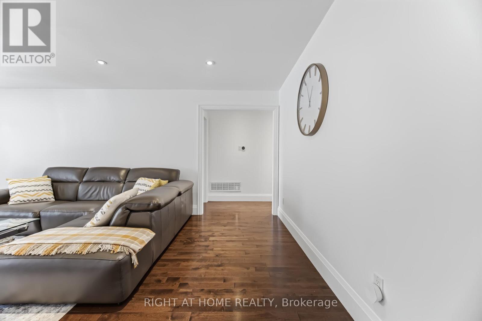 51d John Street, Halton Hills, Ontario  L7G 2J9 - Photo 18 - W12871226