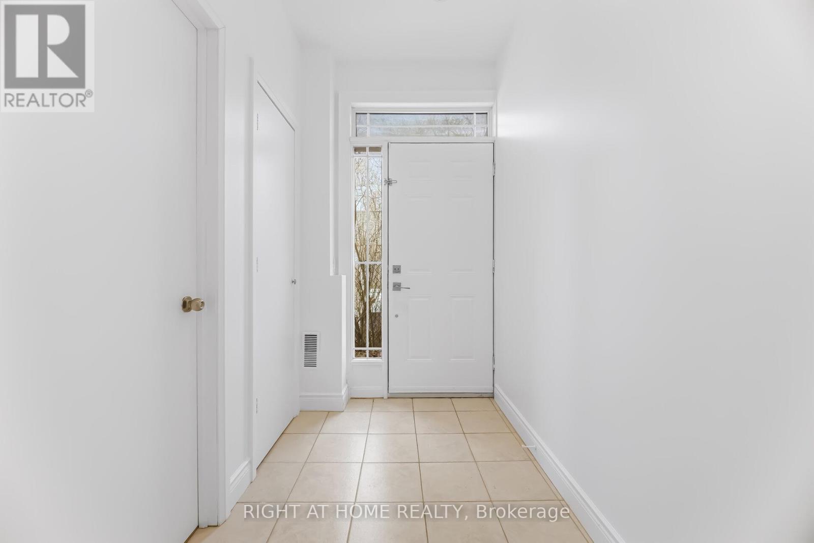 51d John Street, Halton Hills, Ontario  L7G 2J9 - Photo 34 - W12871226