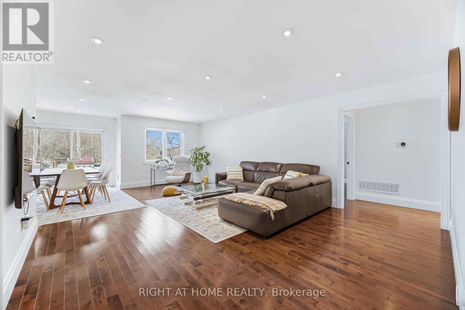 51d John Street, Halton Hills, Ontario  L7G 2J9 - Photo 8 - W12871226