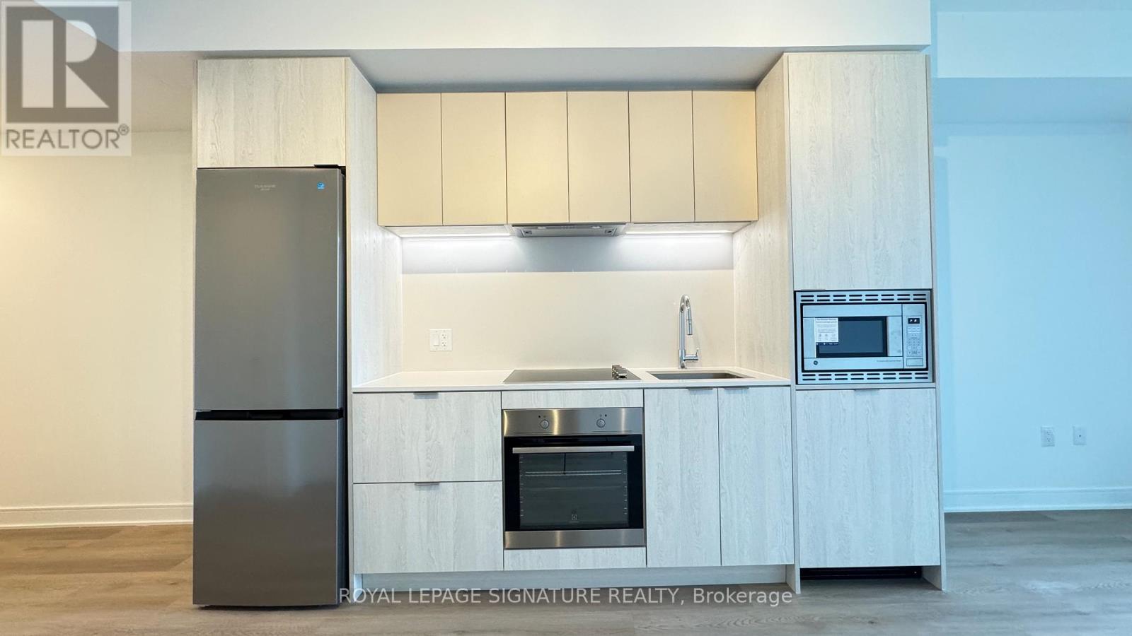 326 - 86 DUNDAS STREET E, Mississauga, Ontario