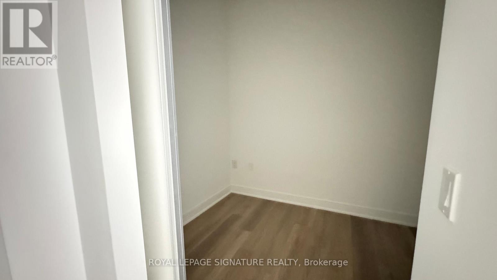 326 - 86 Dundas Street E, Mississauga, Ontario  L5A 1W4 - Photo 11 - W12871286