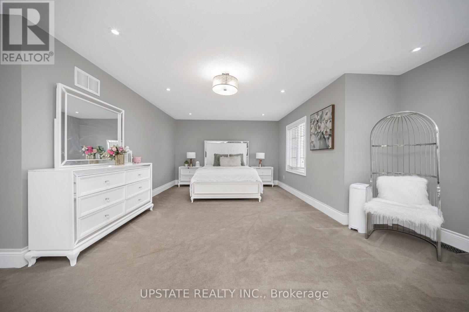 2 Beachville Circle, Brampton, Ontario  L6X 0V4 - Photo 21 - W12871324