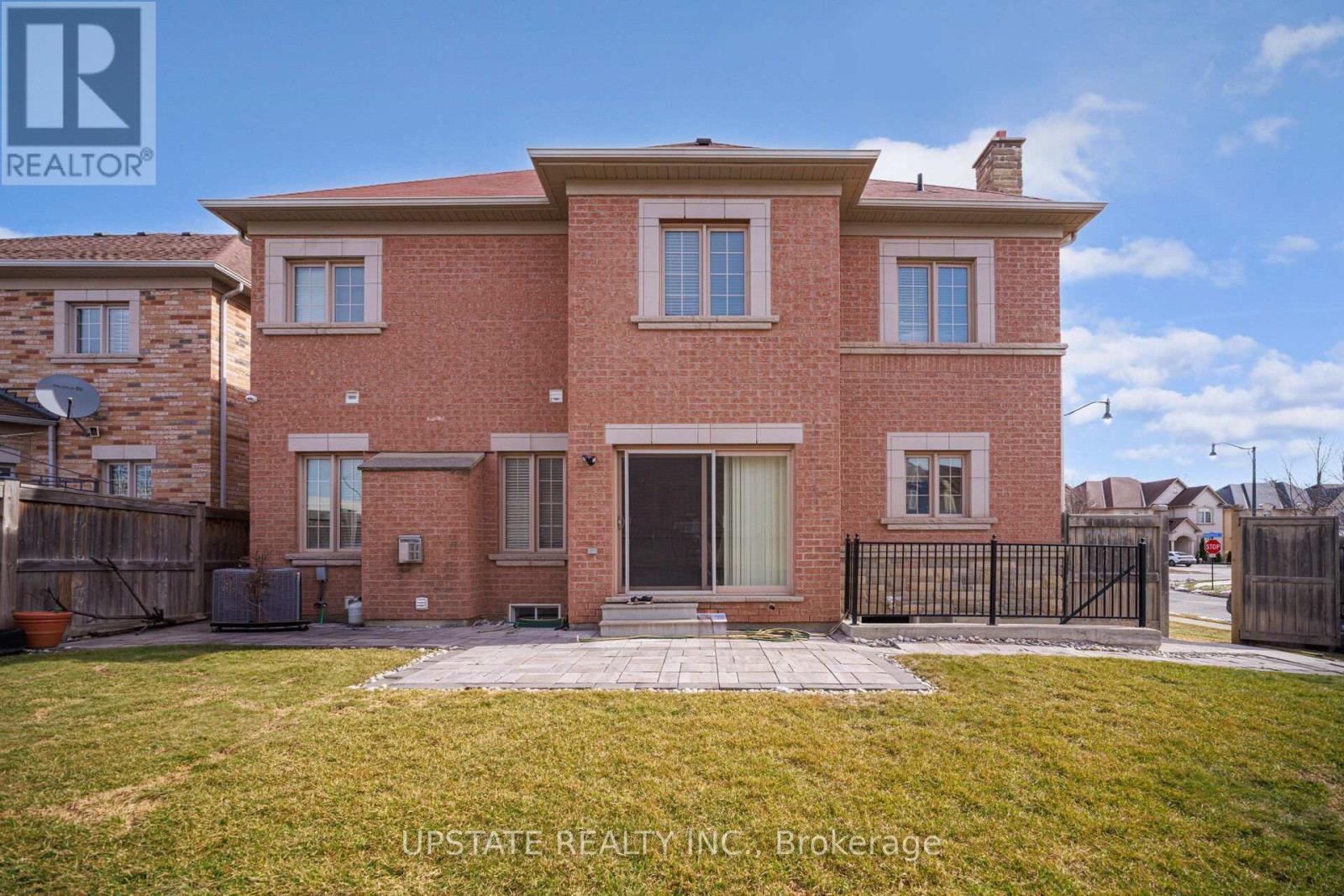 2 Beachville Circle, Brampton, Ontario  L6X 0V4 - Photo 43 - W12871324