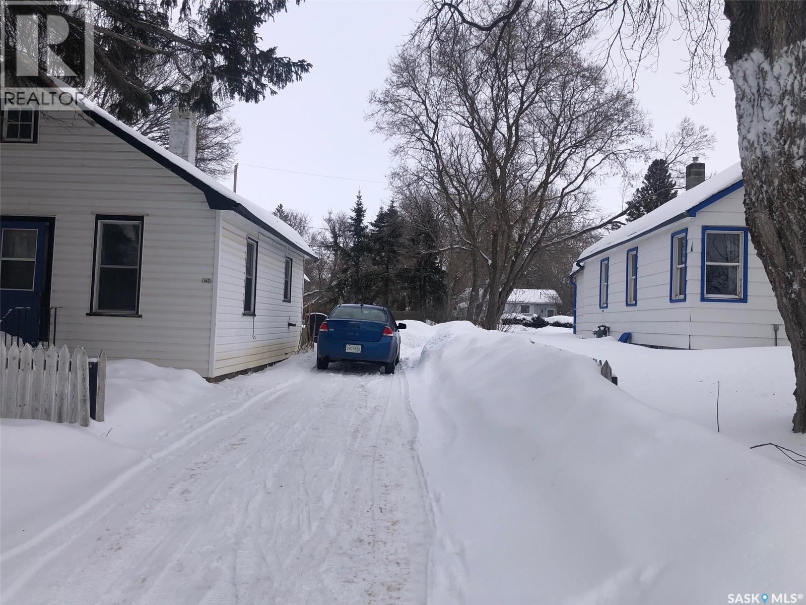 142 Carment Avenue N, Kamsack, Saskatchewan  S0A 1S0 - Photo 2 - SK030185