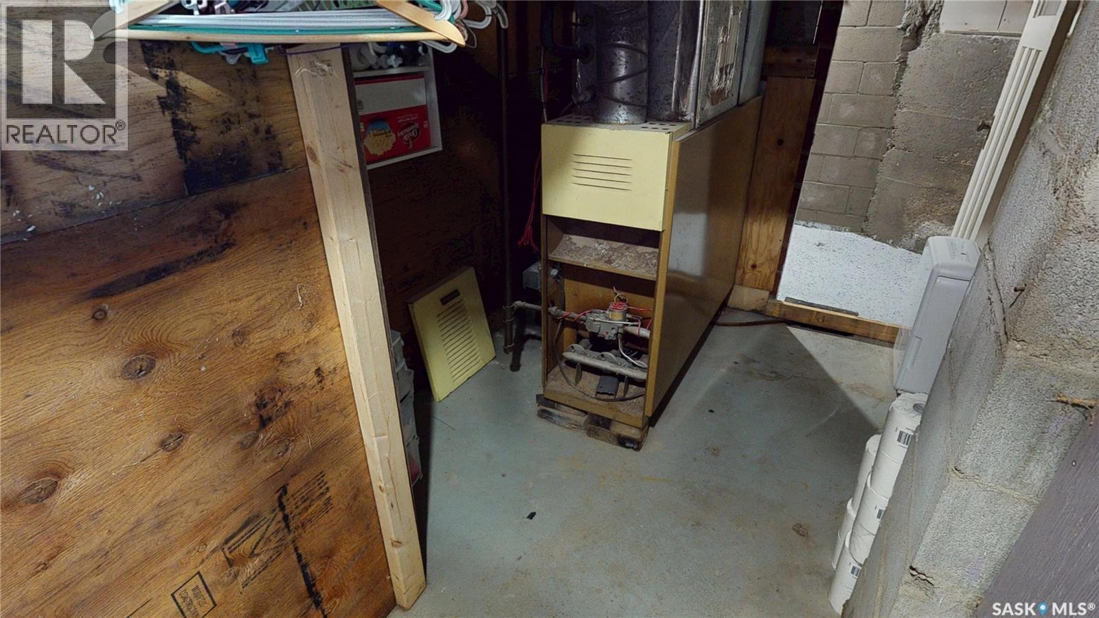 716 1st Street, Kipling, Saskatchewan  S0G 2S0 - Photo 33 - SK030141