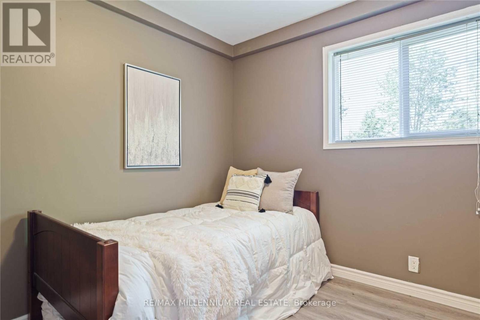 225 Grand River Avenue, Brantford, Ontario  N3T 4Y3 - Photo 19 - X12871248