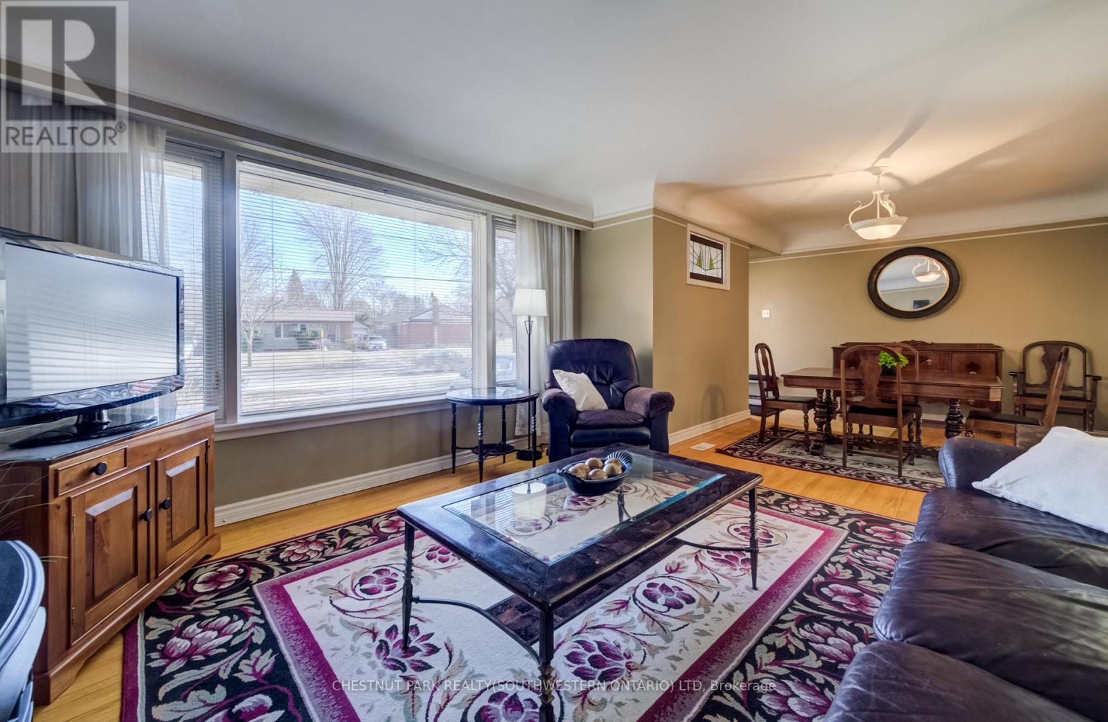 588 Krug Street, Kitchener, Ontario  N2B 1L7 - Photo 10 - X12871264