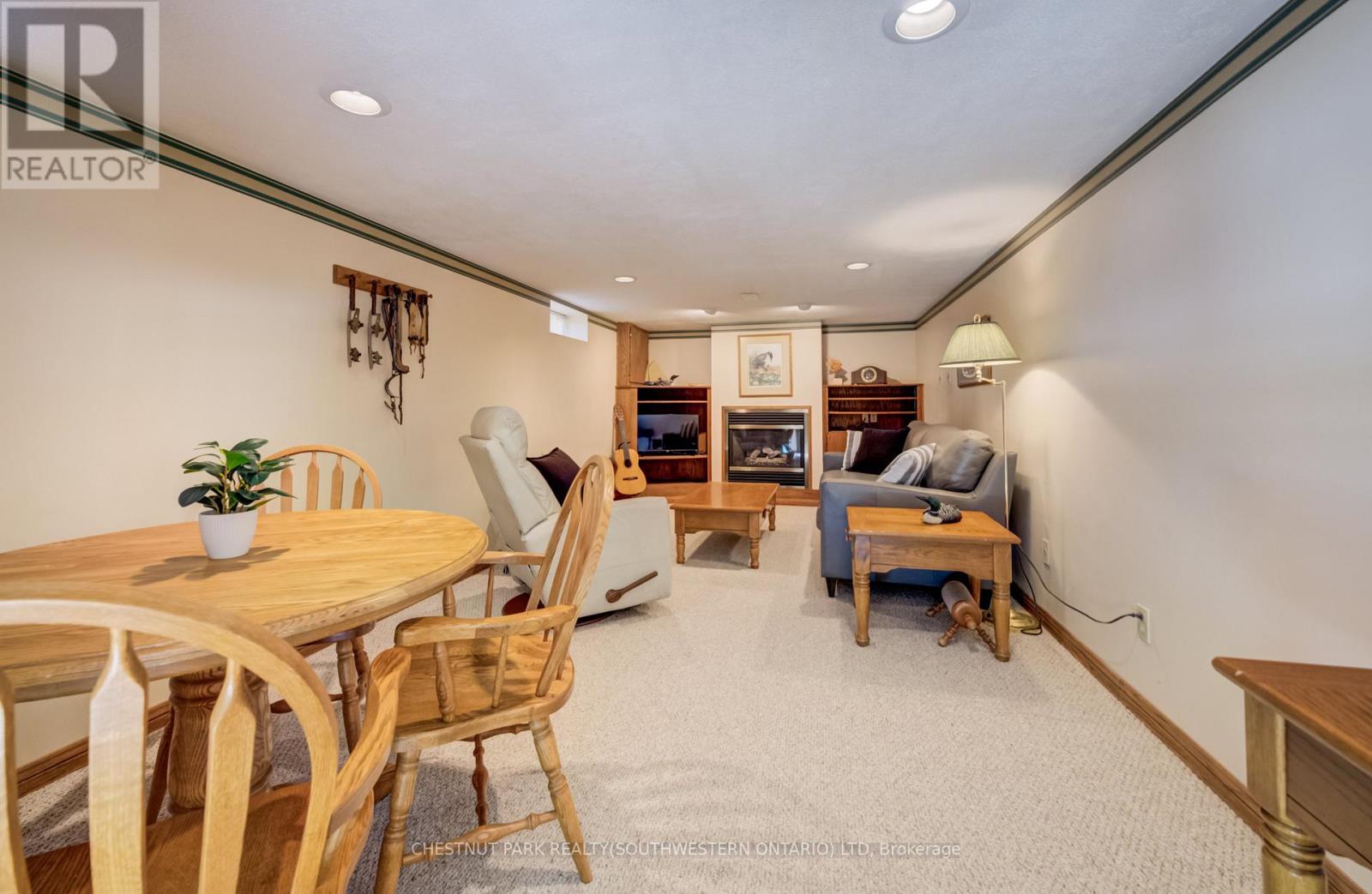 588 Krug Street, Kitchener, Ontario  N2B 1L7 - Photo 30 - X12871264