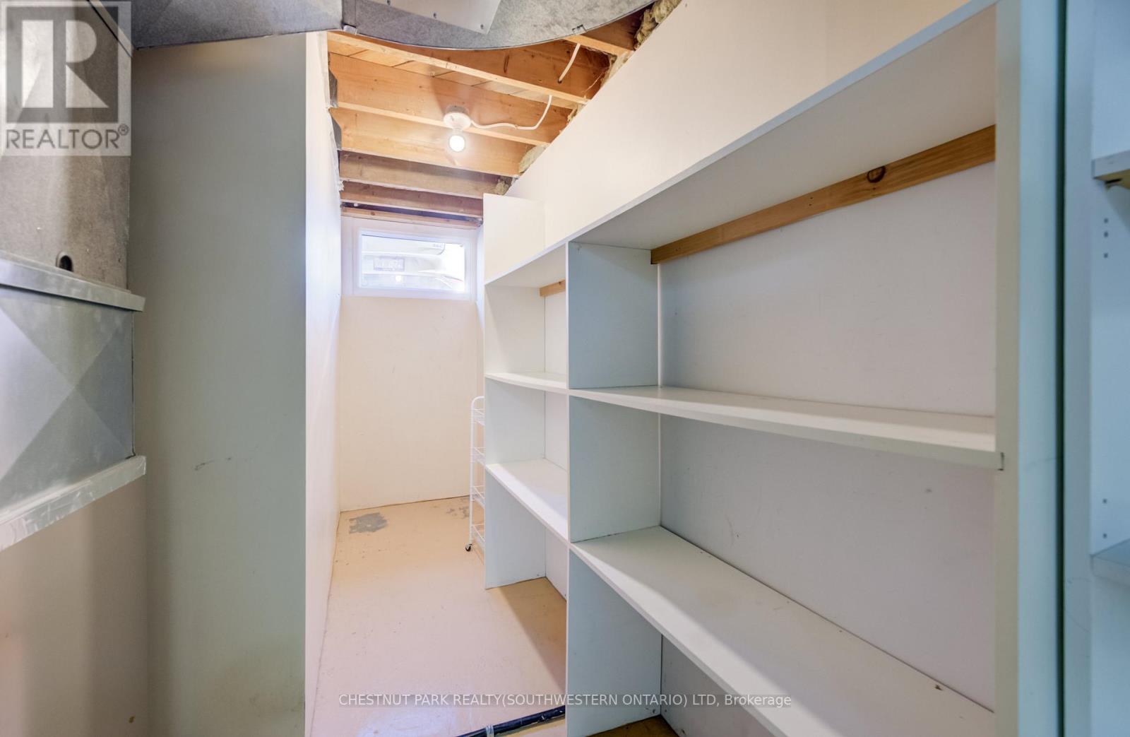 588 Krug Street, Kitchener, Ontario  N2B 1L7 - Photo 38 - X12871264