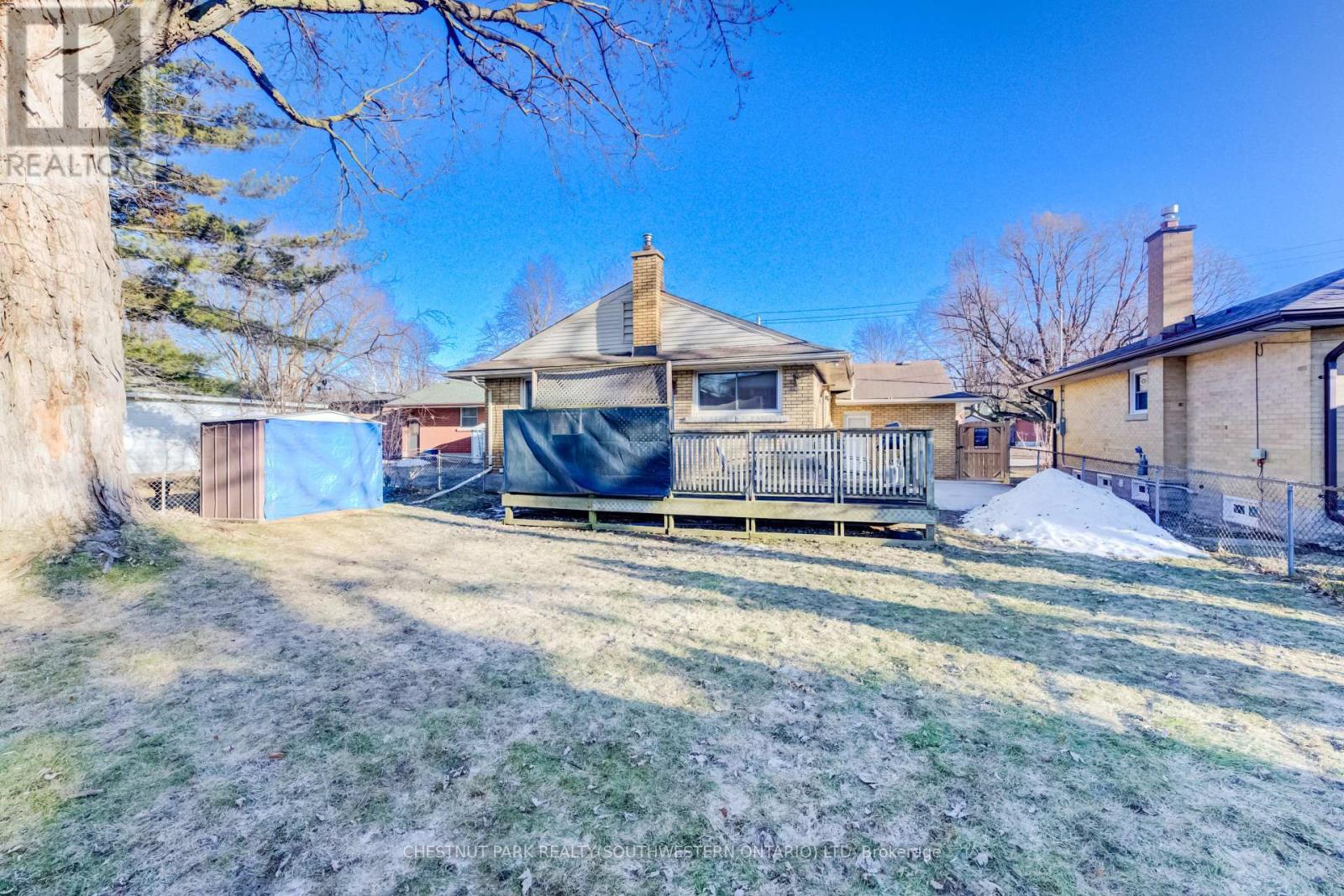 588 Krug Street, Kitchener, Ontario  N2B 1L7 - Photo 41 - X12871264