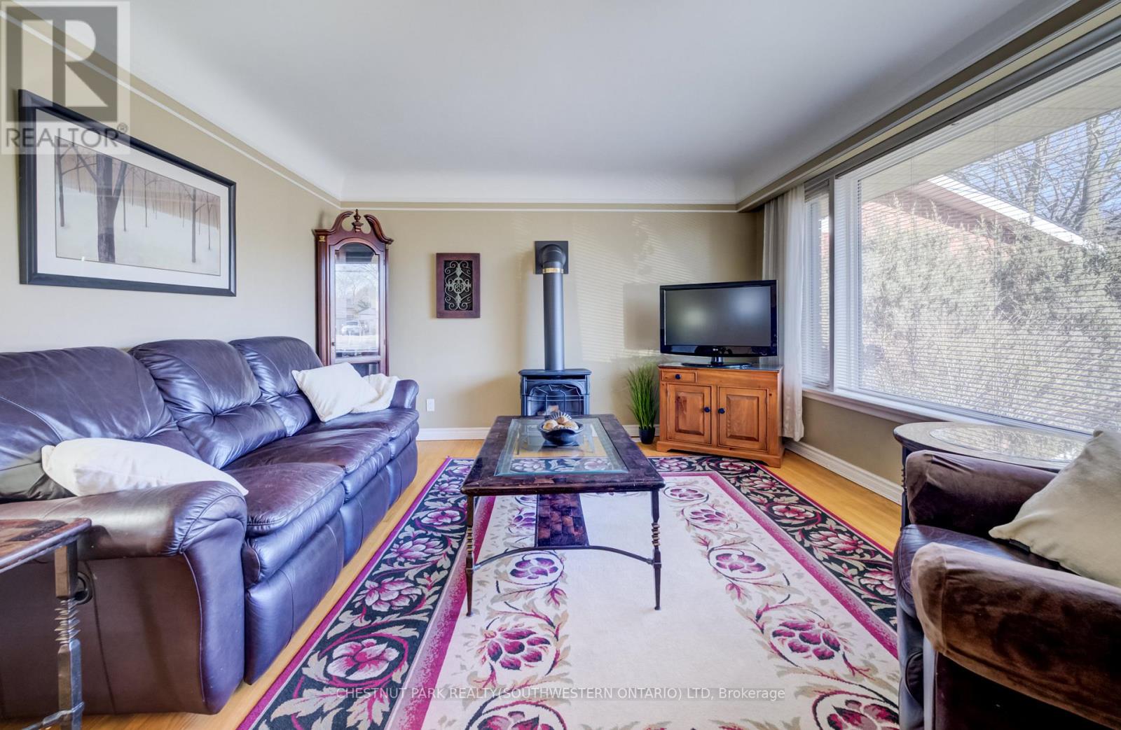 588 Krug Street, Kitchener, Ontario  N2B 1L7 - Photo 9 - X12871264