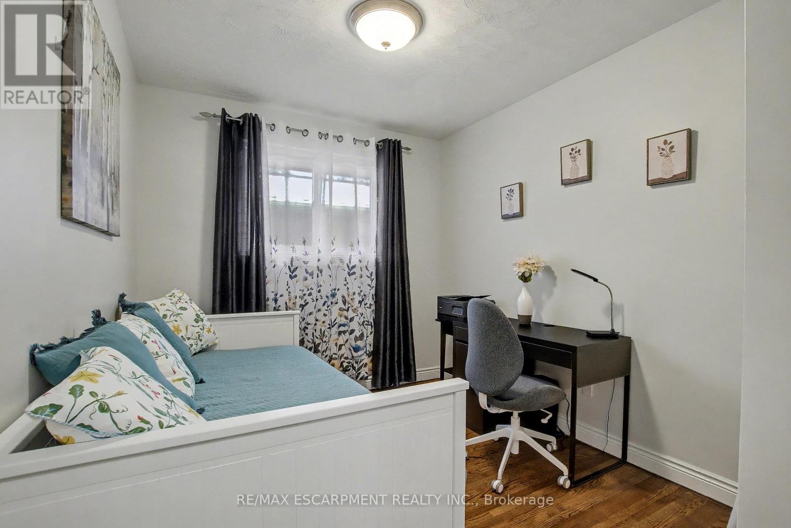 111 First Avenue, Cambridge, Ontario  N1S 2B5 - Photo 14 - X12871278