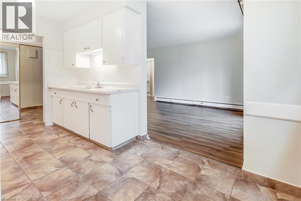 371 Dale Crescent Unit# 9, Waterloo, Ontario  N2J 3Y6 - Photo 6 - 40811460