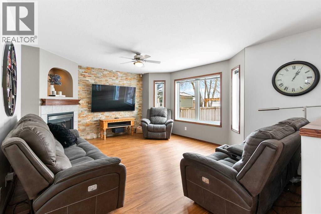 808 Stonehaven Drive, Carstairs, Alberta  T0M 0N0 - Photo 18 - A2287162