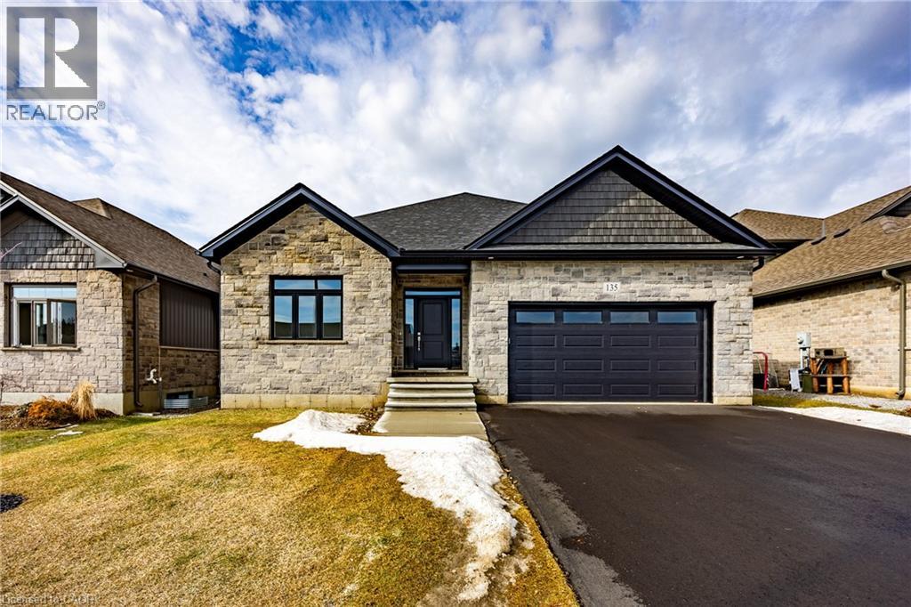 135 Gibbons Street, Waterford, Ontario  N0E 1Y0 - Photo 1 - 40809474