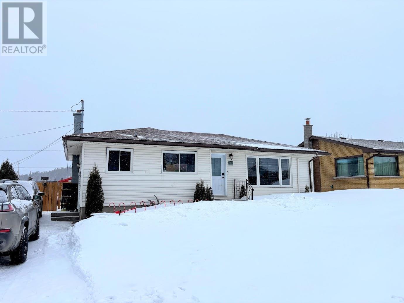 5 Steedman DR, Marathon, Ontario