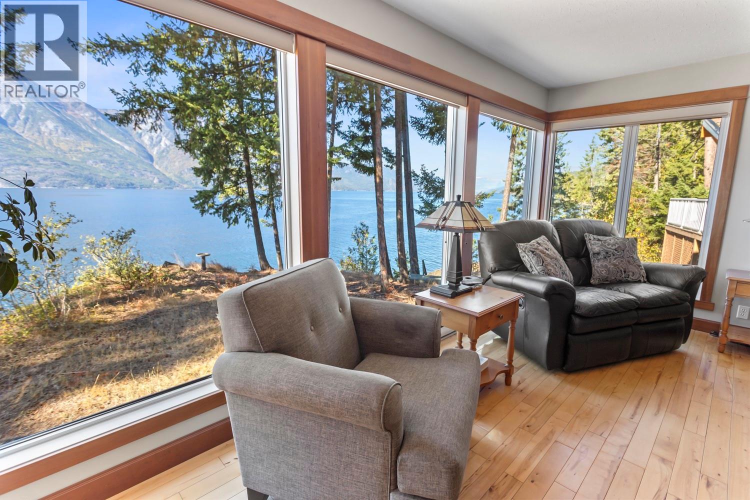 12531 Lewis Bay Road, Boswell, British Columbia  V0B 1A4 - Photo 10 - 10378262