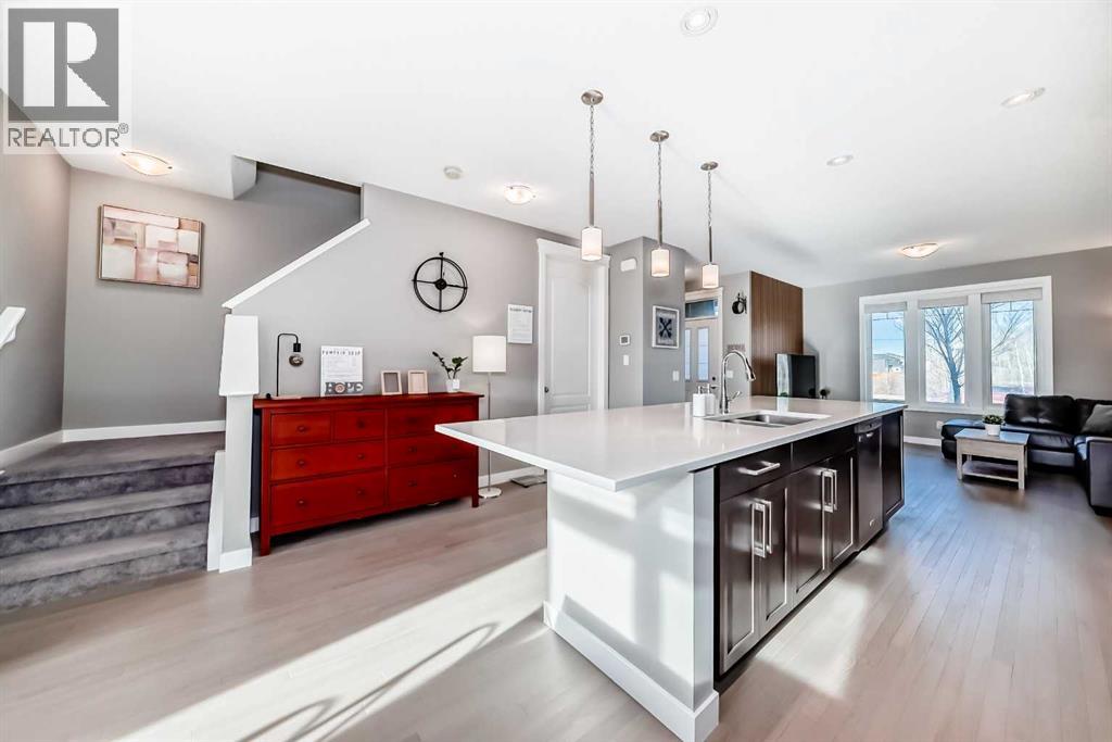 261 River Heights Drive, Cochrane, Alberta  T4C 0W1 - Photo 8 - A2280453