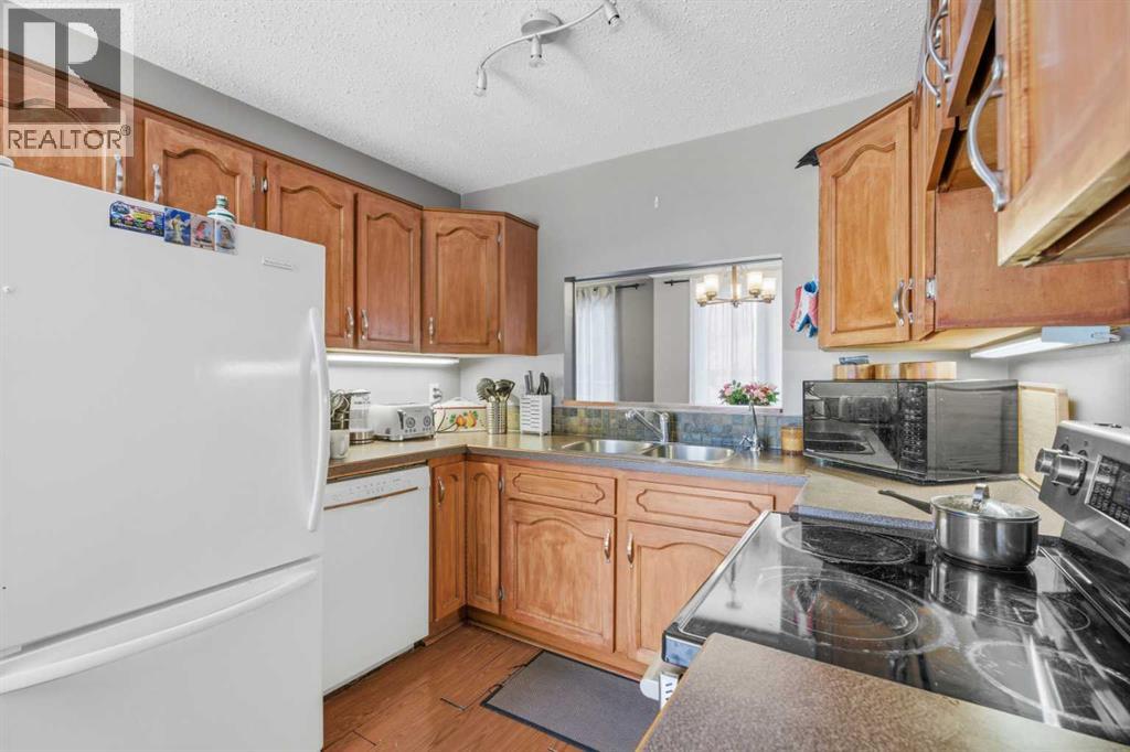 17, 2210 Oakmoor Drive Sw, Calgary, Alberta  T2V 4R4 - Photo 8 - A2285026