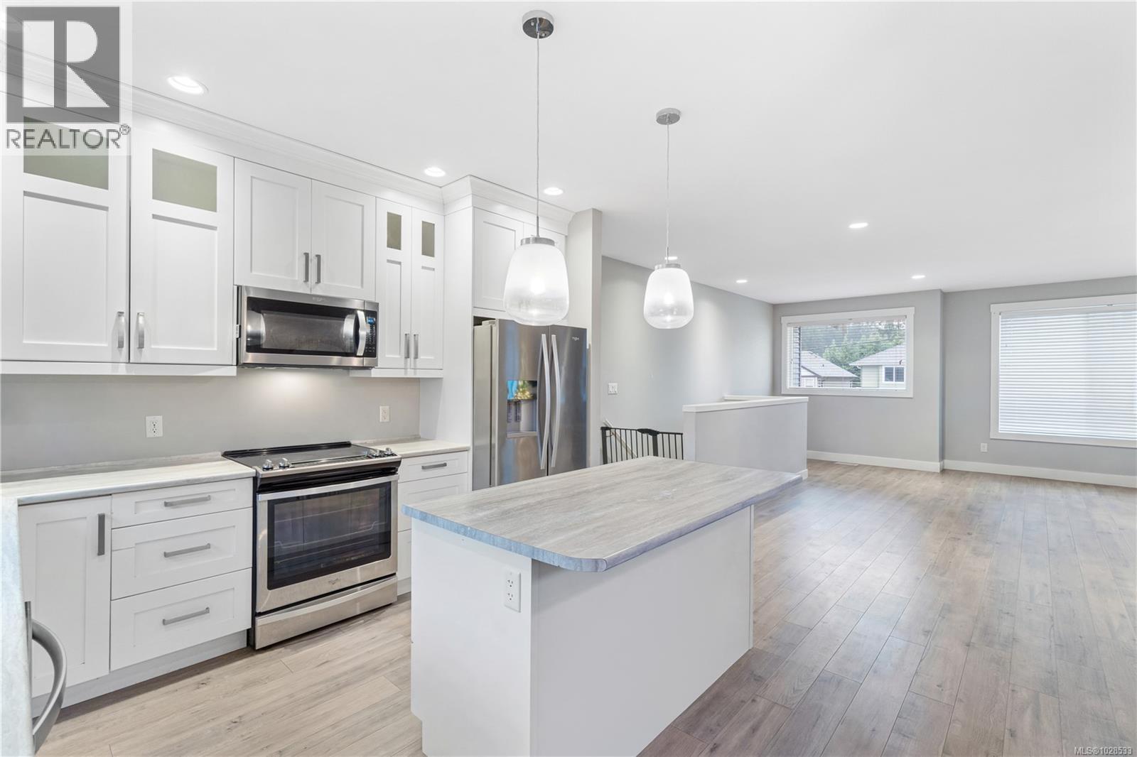 994 Douglas Ave, Nanaimo, British Columbia  V9R 6X8 - Photo 4 - 1028533