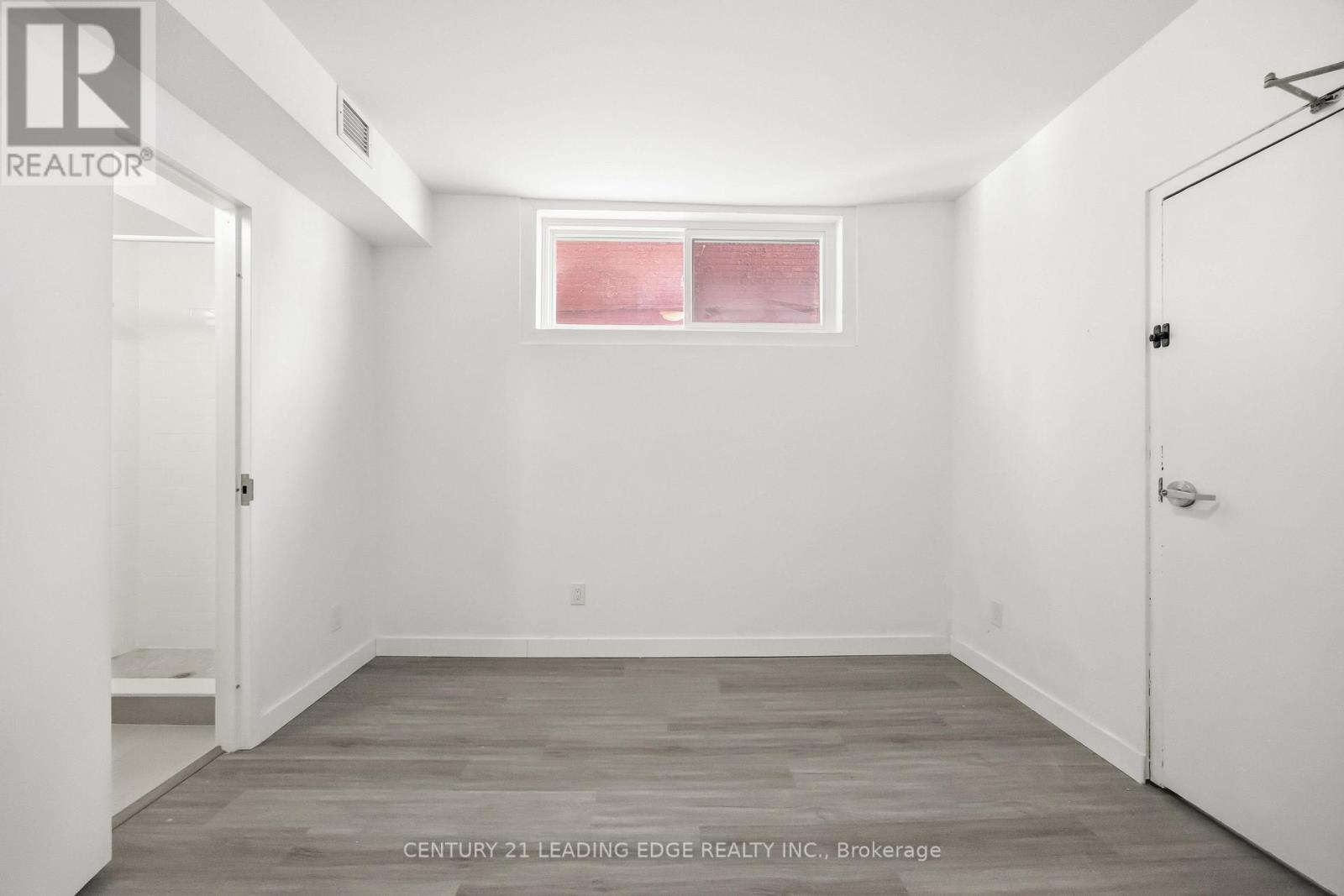 1 - 1a Leonard Avenue, Toronto, Ontario  M5T 2P8 - Photo 13 - C12854440