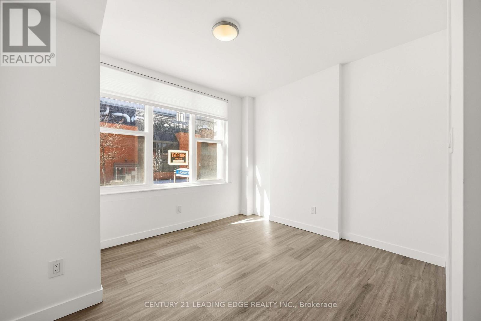 1 - 1a Leonard Avenue, Toronto, Ontario  M5T 2P8 - Photo 15 - C12854440
