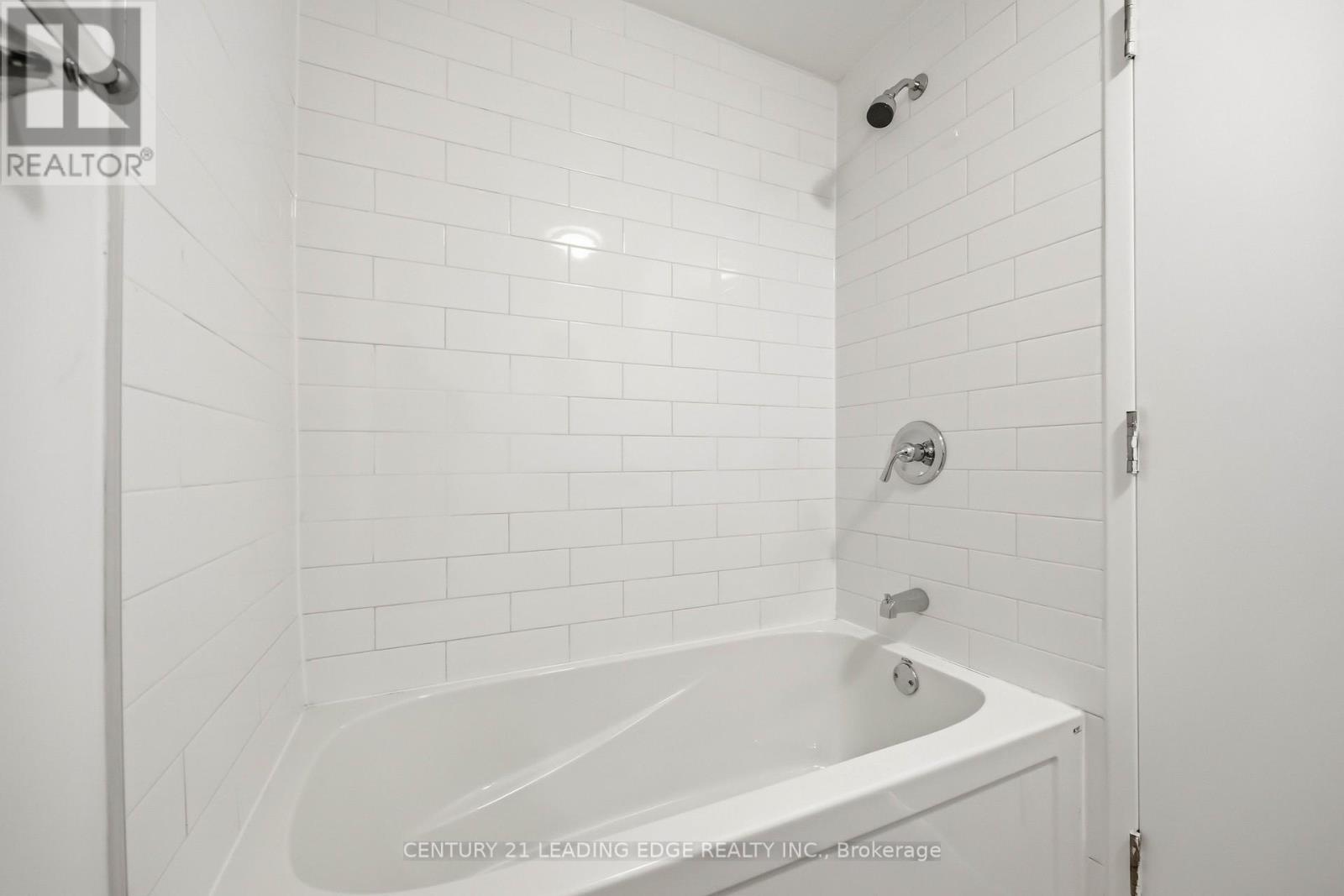1 - 1a Leonard Avenue, Toronto, Ontario  M5T 2P8 - Photo 26 - C12854440