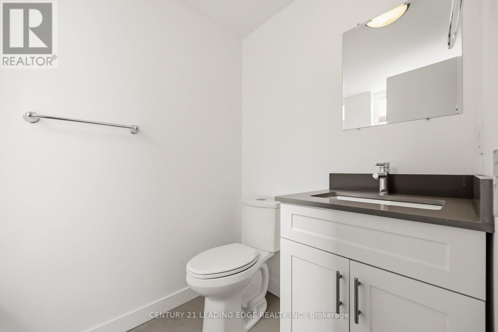 1 - 1a Leonard Avenue, Toronto, Ontario  M5T 2P8 - Photo 29 - C12854440