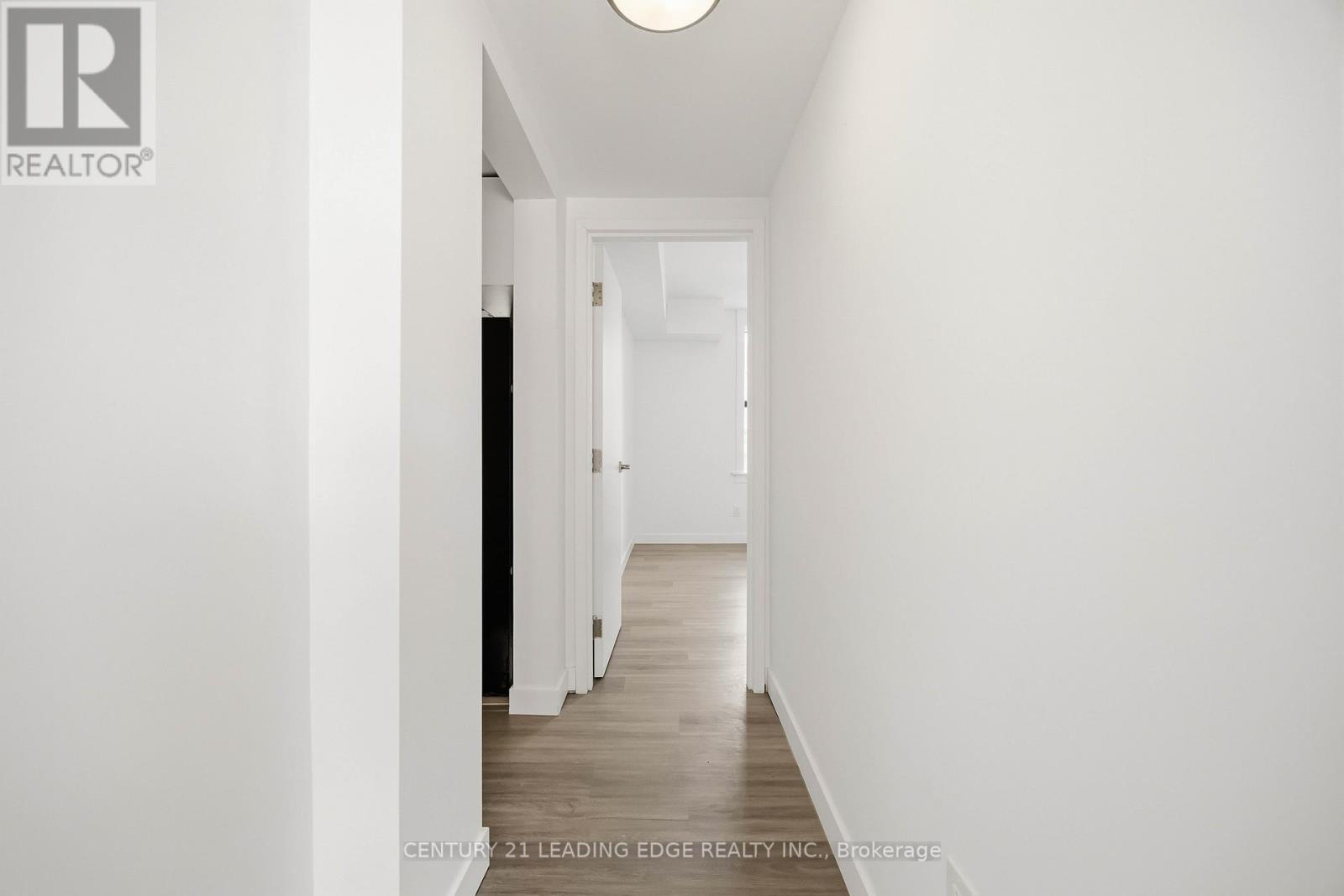 1 - 1a Leonard Avenue, Toronto, Ontario  M5T 2P8 - Photo 35 - C12854440