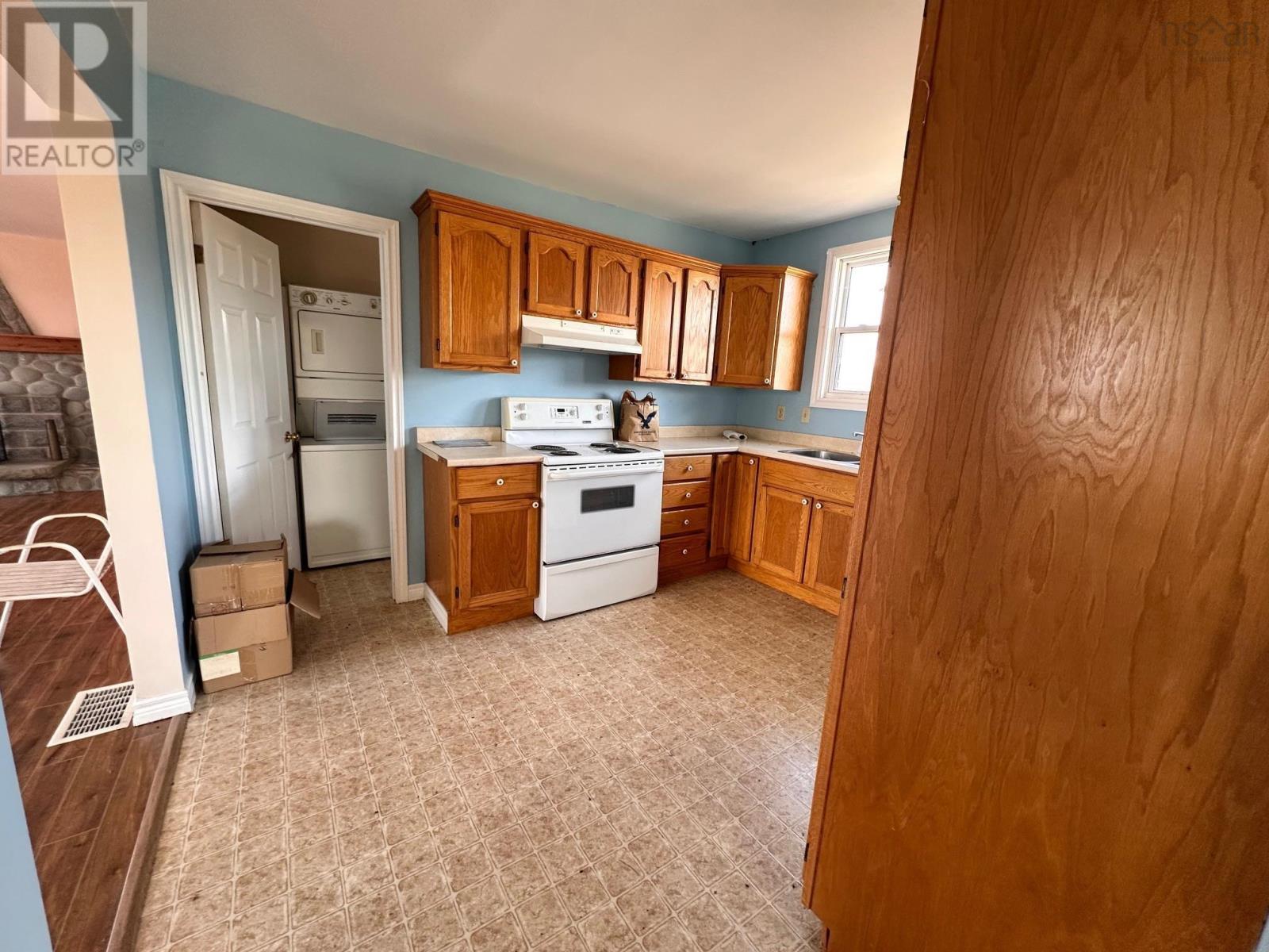 12625 Highway 215, Admiral Rock, Nova Scotia  B0N 2H0 - Photo 3 - 202604346