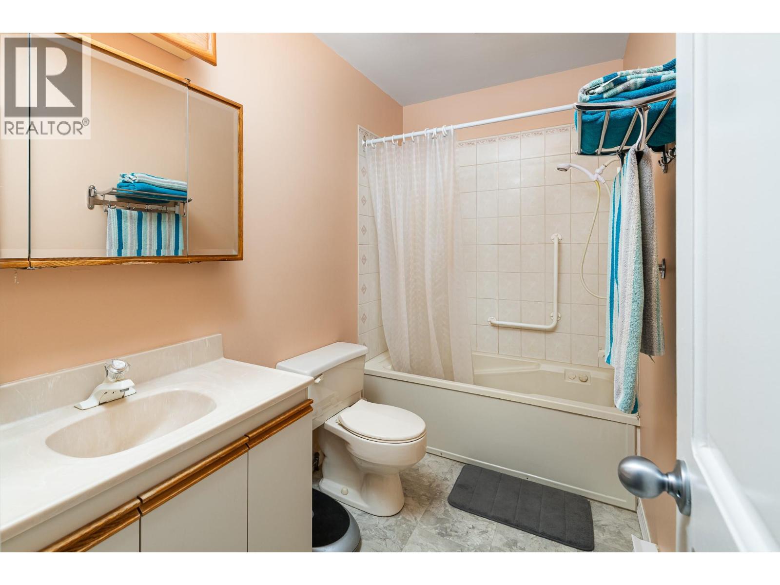 4856 32nd Street, Canyon, British Columbia  V0B 1C1 - Photo 12 - 10378434