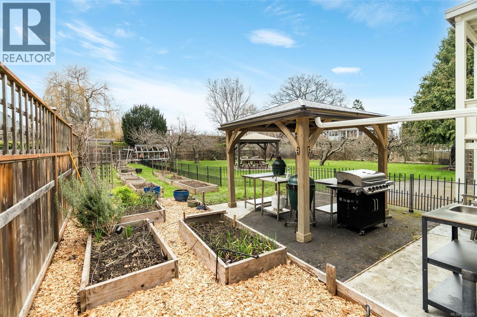 2130 Central Ave, Oak Bay, British Columbia  V8S 2R3 - Photo 12 - 1028470