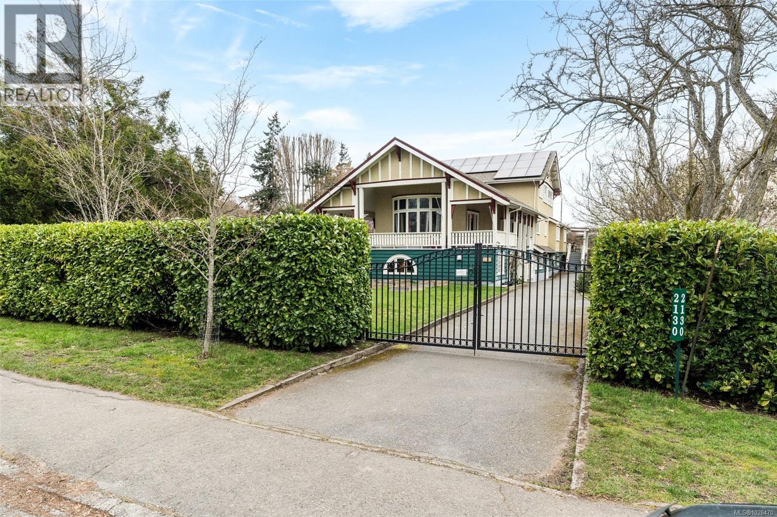 2130 Central Ave, Oak Bay, British Columbia  V8S 2R3 - Photo 2 - 1028470