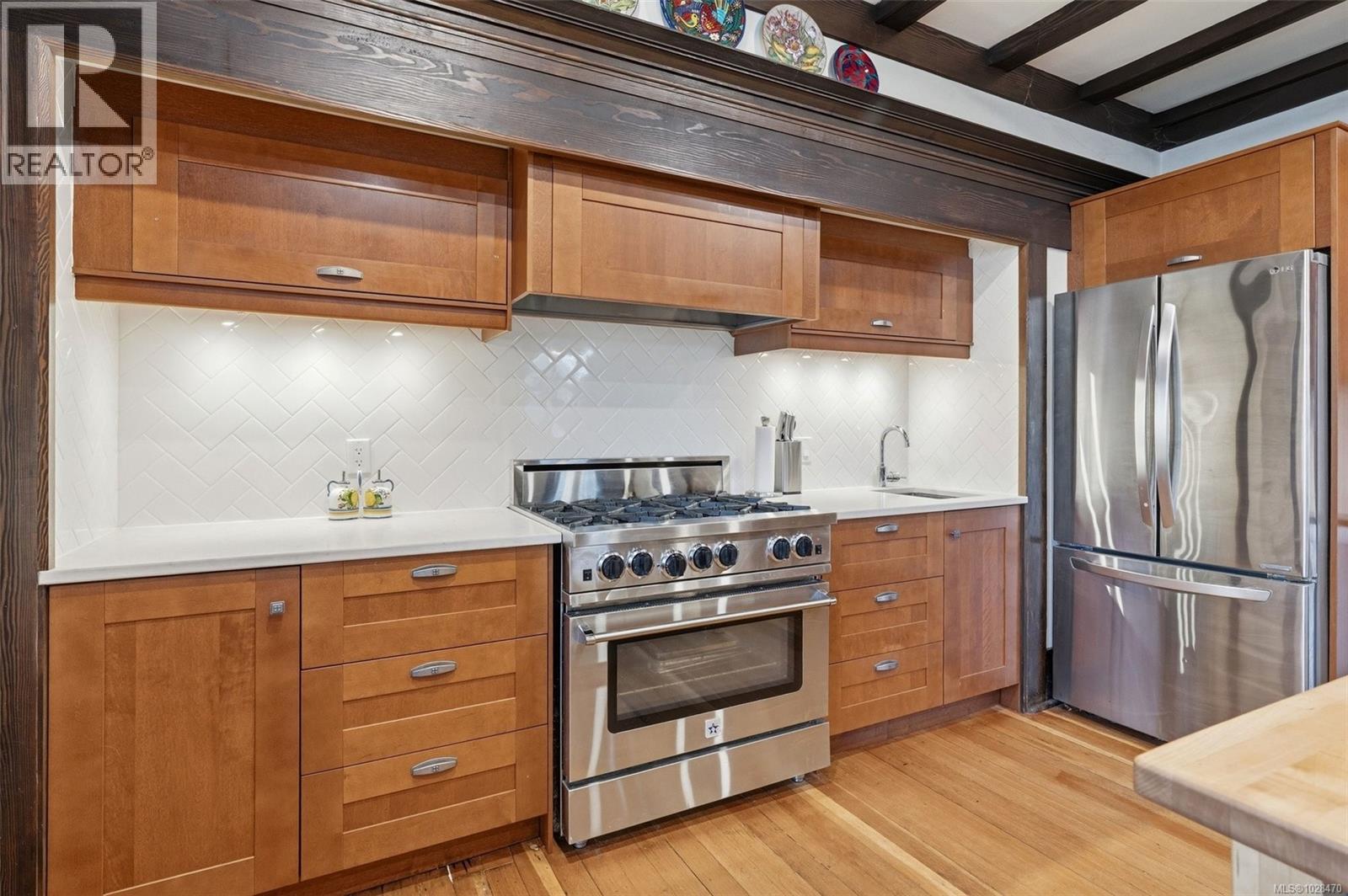 2130 Central Ave, Oak Bay, British Columbia  V8S 2R3 - Photo 54 - 1028470