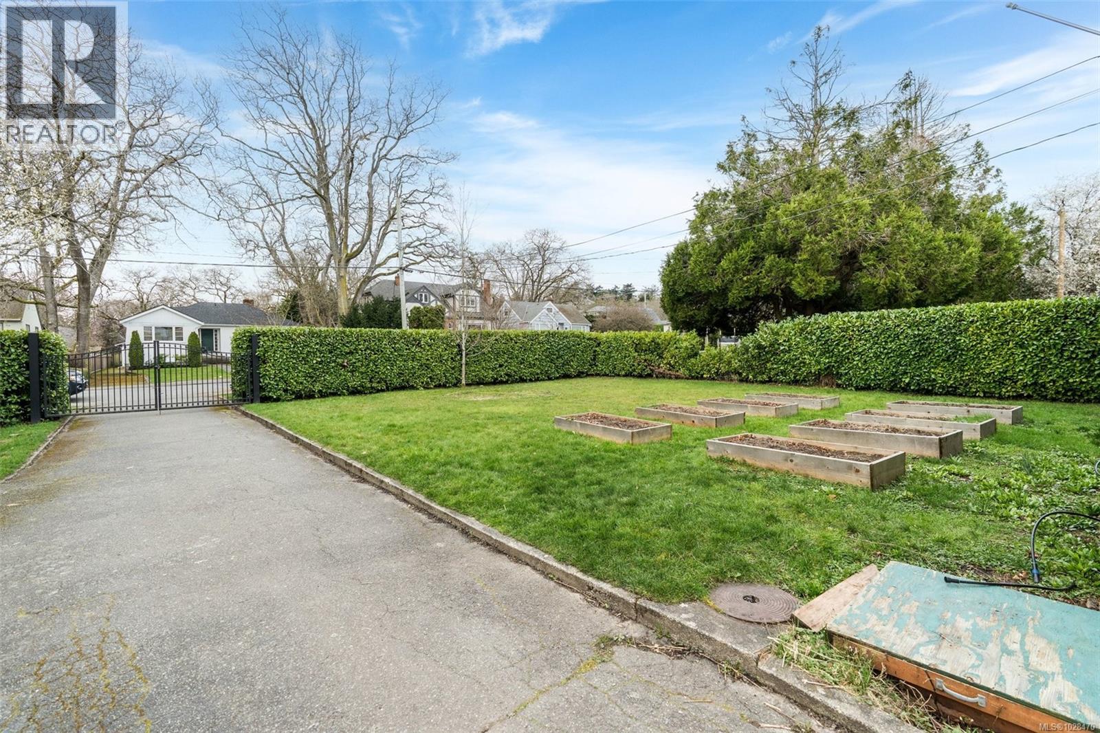 2130 Central Ave, Oak Bay, British Columbia  V8S 2R3 - Photo 6 - 1028470