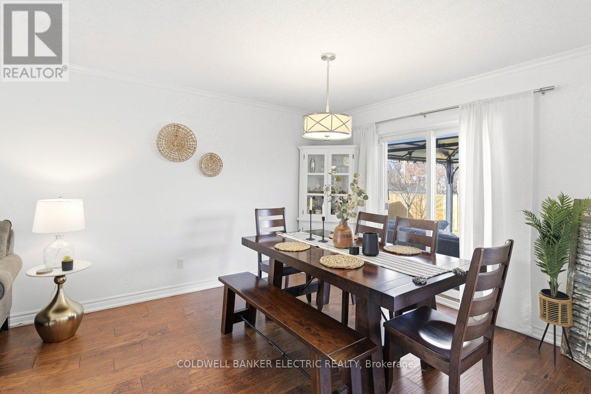 93 Farncomb Crescent, Clarington (Bowmanville), Ontario  L1C 4L9 - Photo 10 - E12871598