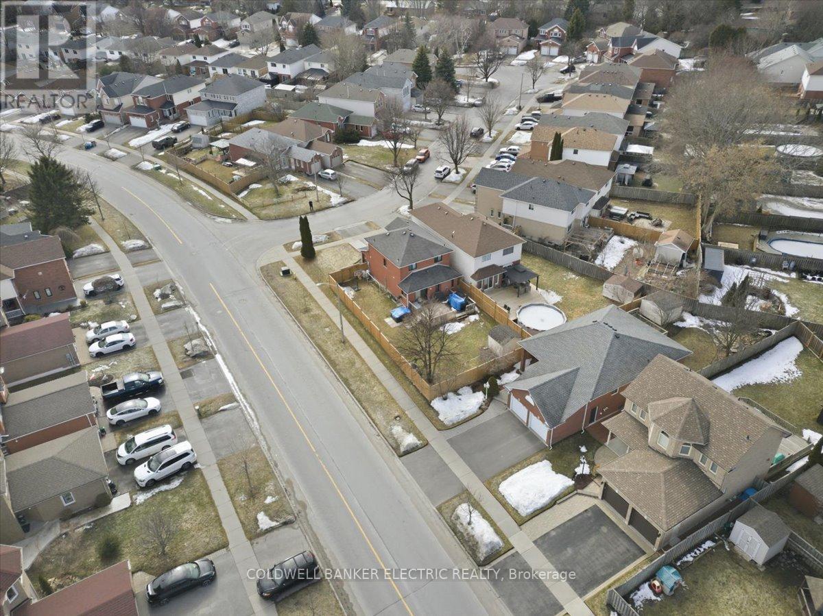 93 Farncomb Crescent, Clarington (Bowmanville), Ontario  L1C 4L9 - Photo 43 - E12871598