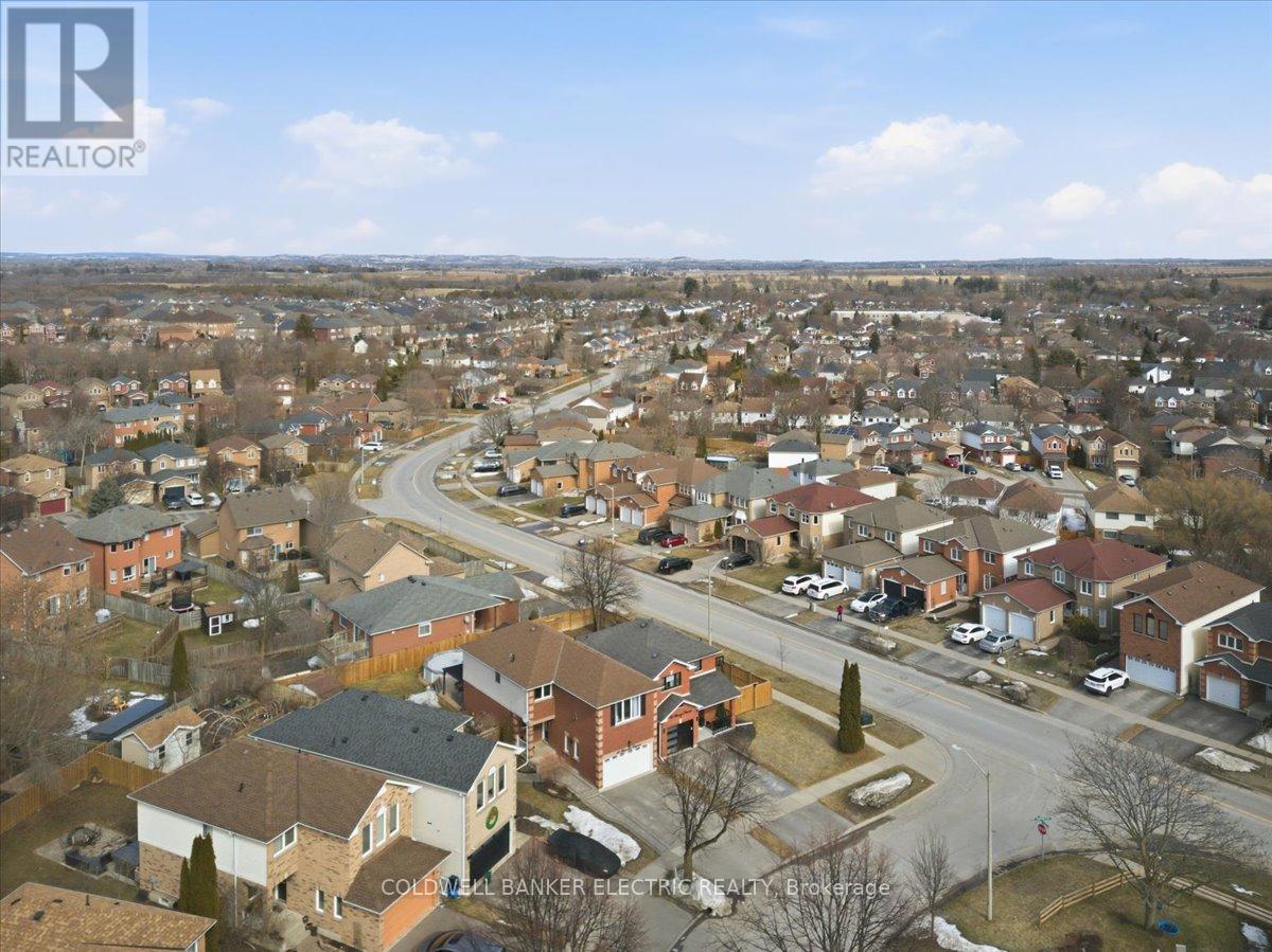 93 Farncomb Crescent, Clarington (Bowmanville), Ontario  L1C 4L9 - Photo 45 - E12871598