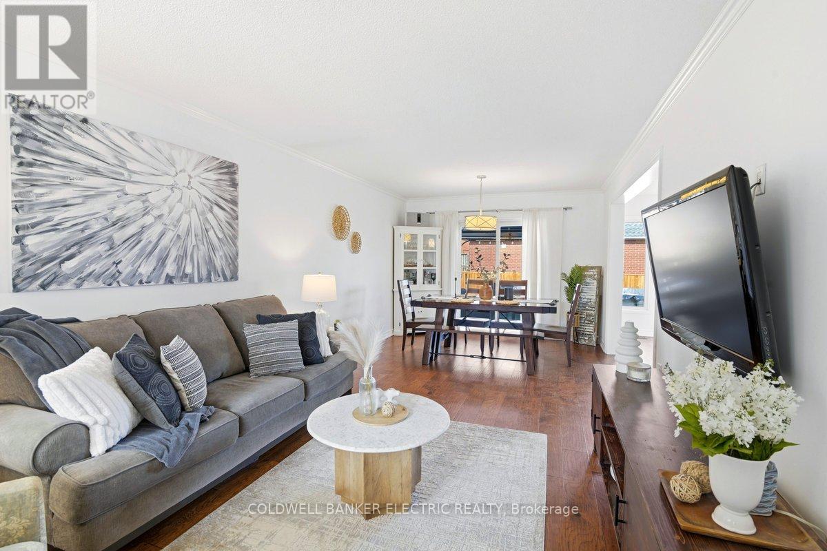 93 Farncomb Crescent, Clarington (Bowmanville), Ontario  L1C 4L9 - Photo 8 - E12871598