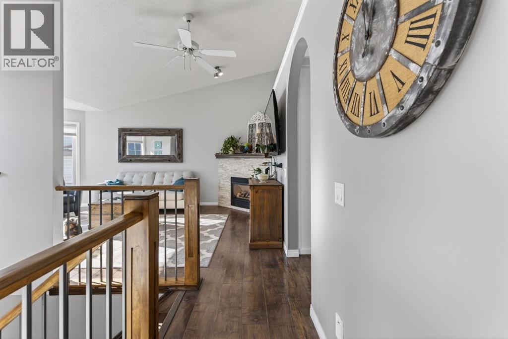 306 West Terrace Place, Cochrane, Alberta  T4C 1S3 - Photo 7 - A2291105