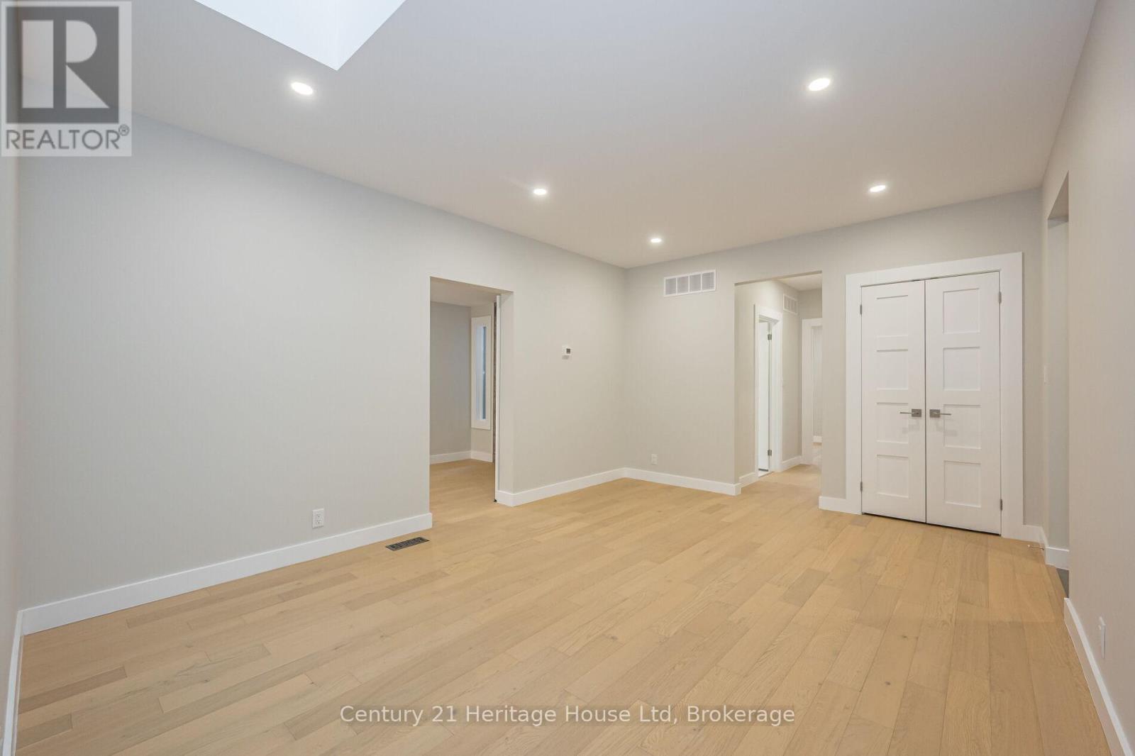 226 Exhibition Street, Guelph, Ontario  N1H 4R5 - Photo 22 - X12871398