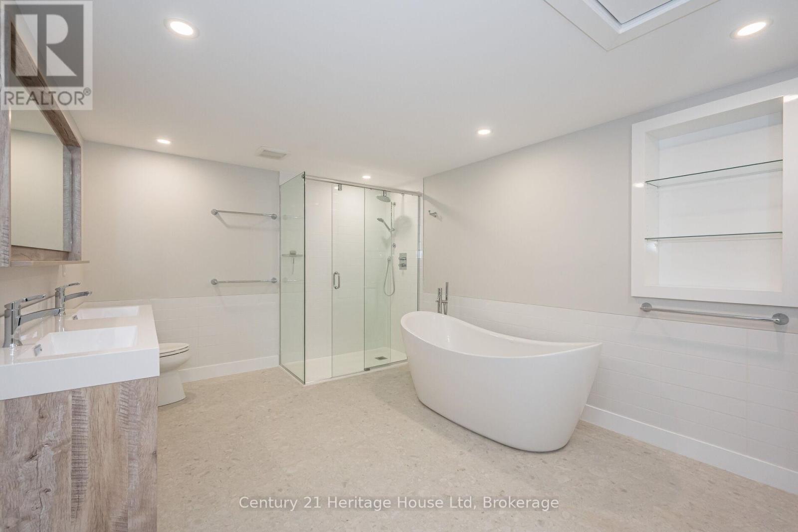 226 Exhibition Street, Guelph, Ontario  N1H 4R5 - Photo 29 - X12871398