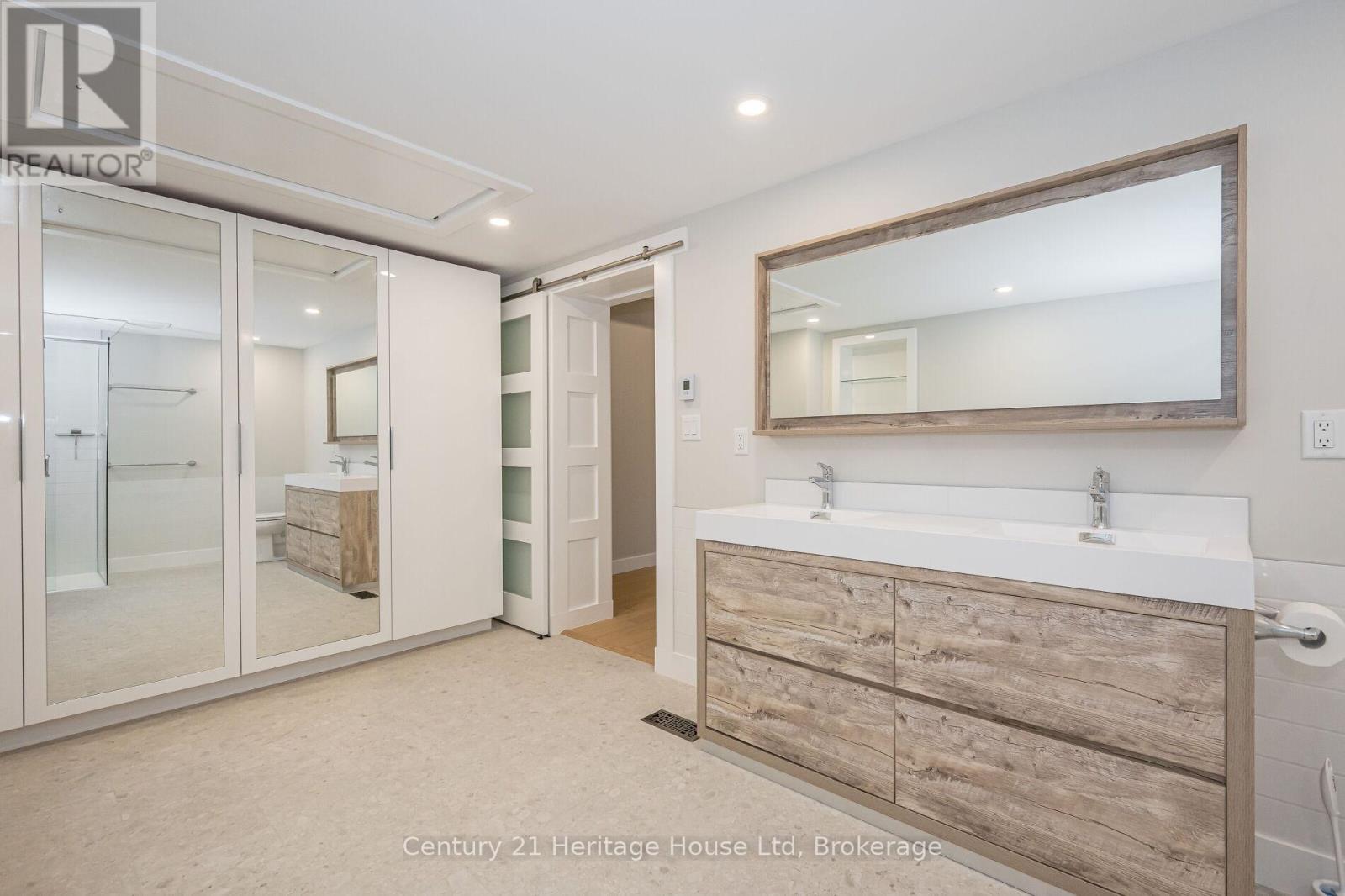 226 Exhibition Street, Guelph, Ontario  N1H 4R5 - Photo 30 - X12871398